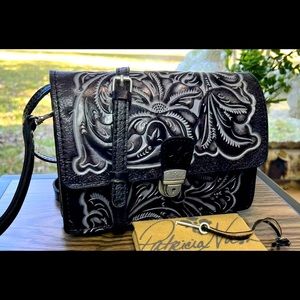 PATRICIA NASH Lanza Black Leather Tooled Tuscan Convert Crossbody/Wristlet Black